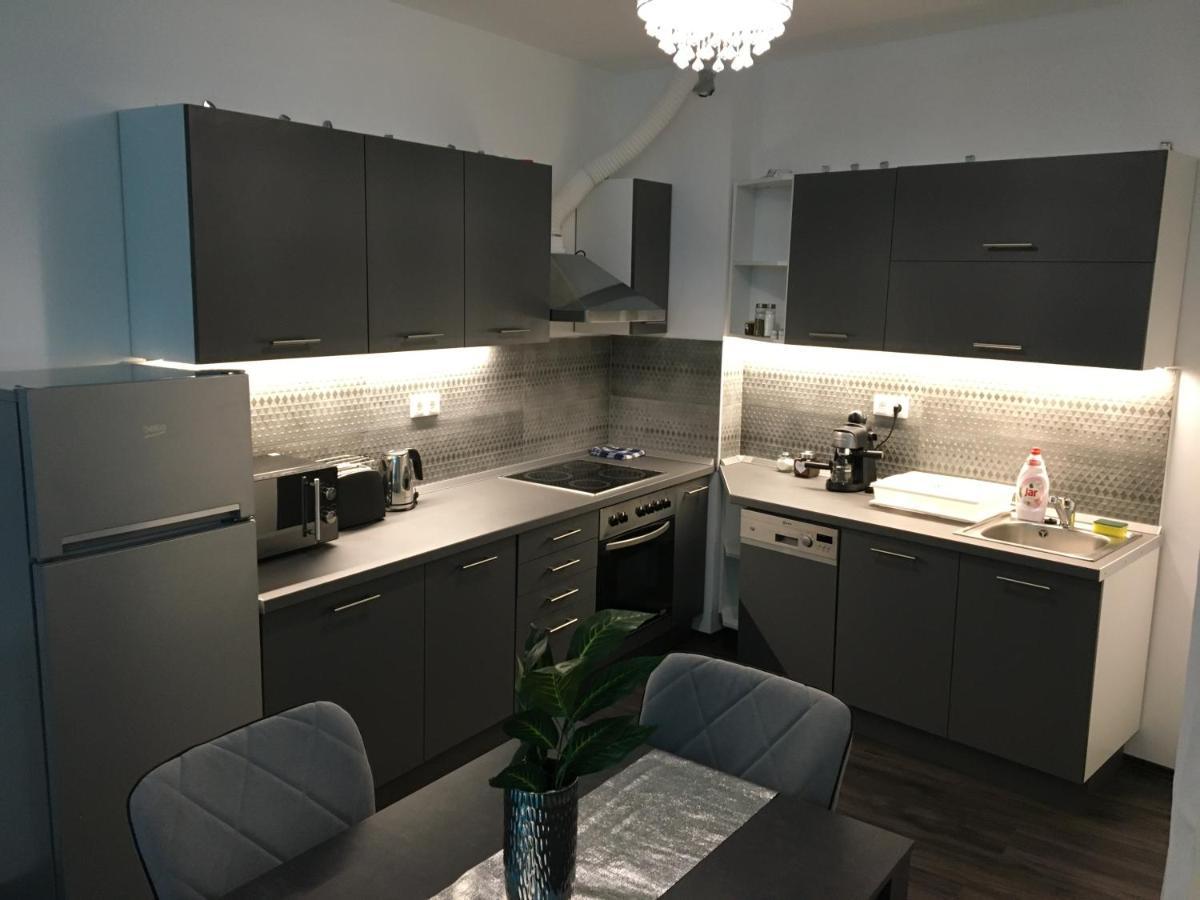 Apartament Queen Apartman Debreczyn Zewnętrze zdjęcie